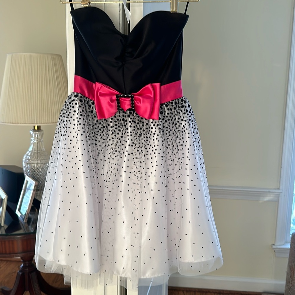 Jessica McClintock for Gunners Sax, Size 3 teen dressy, Black and pink